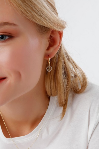 
	Gold Heart Design Earrings