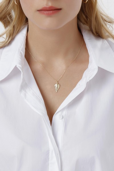 
	Gold Leaf Design Necklace